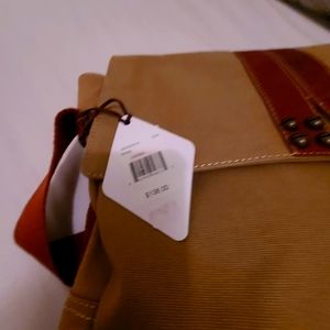 Junior Drake "Herbie" men's canvas bag. 18" x 13" x 6" NWT